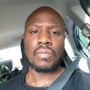 Meet your Posher, Olakunle